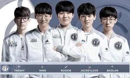 还为队友创 还为队友创