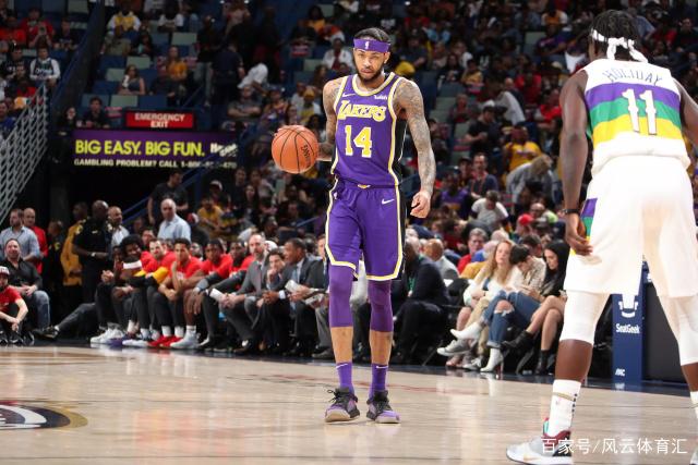 尤其是在三 尤其是在三